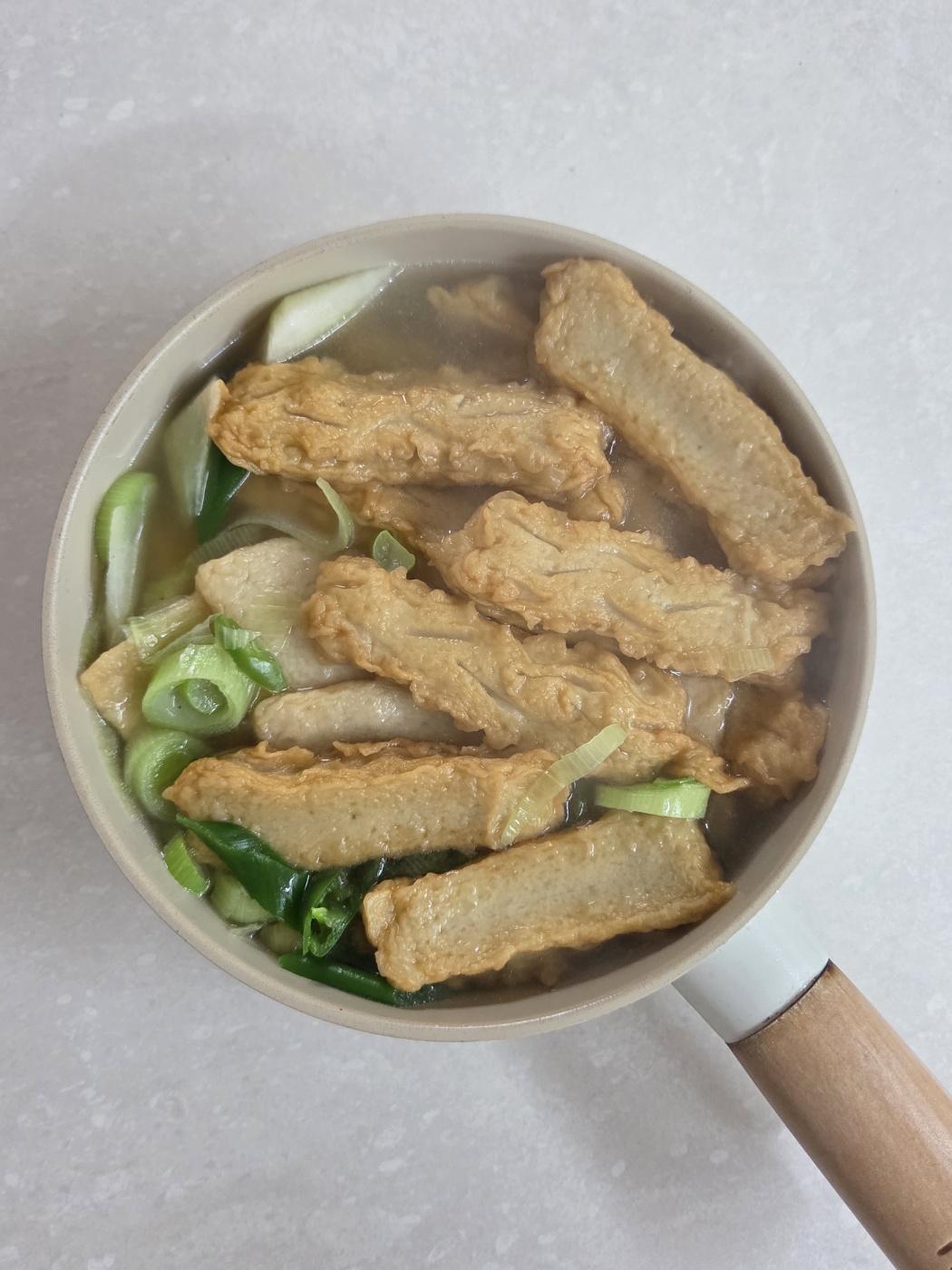 언제 먹어도 맛있는 어묵탕